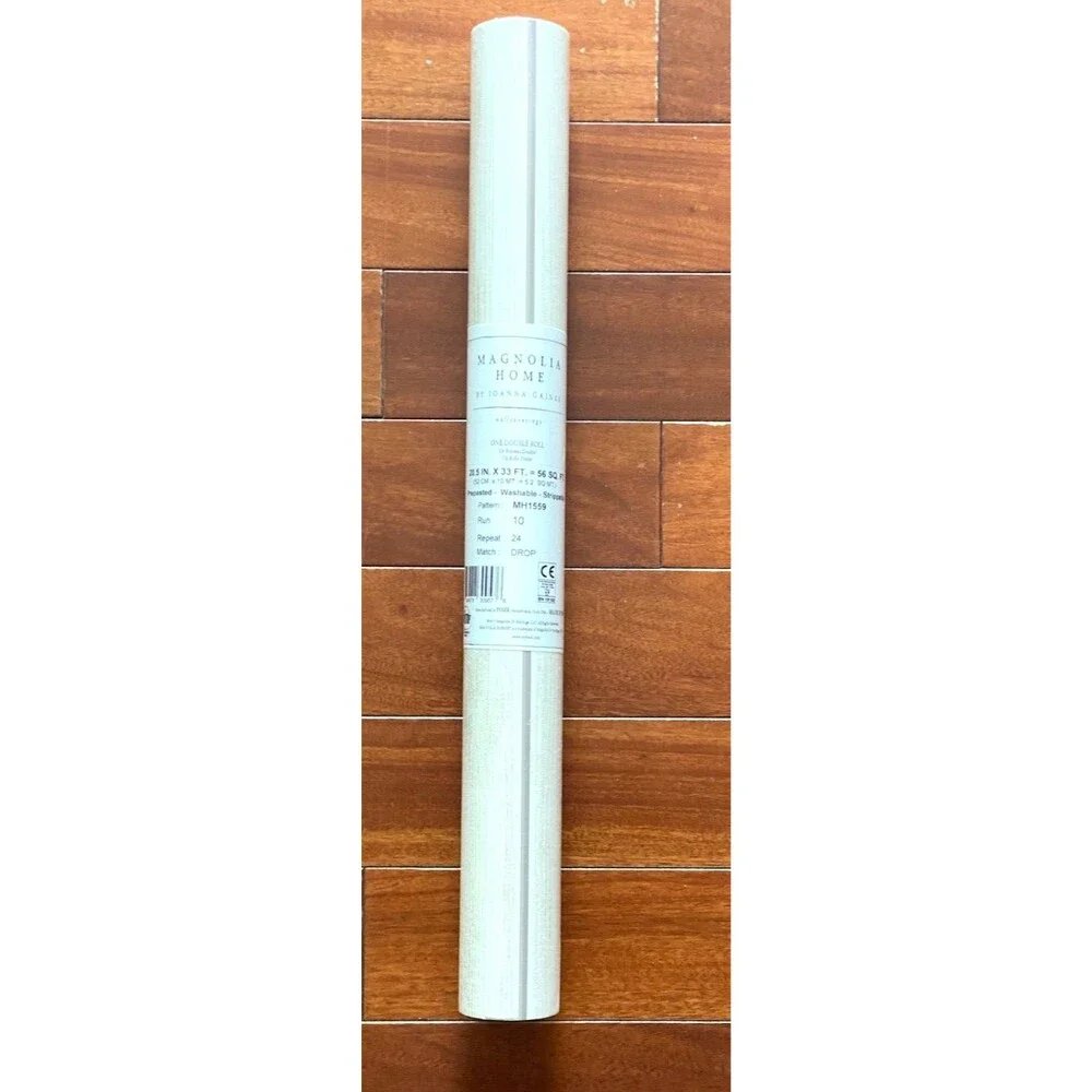 MAGNOLIA HOME Joanna Gaines Prepasted Wallpaper 56 sq ft Shiplap Warm Gray Cream